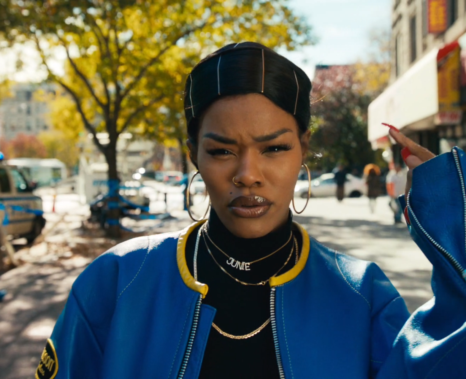 Teyana Taylor - Gonna Love Me (Remix) ft. Ghostface Killah, Method Man, Raekwon  Music Video.00_01_51_21.Still019